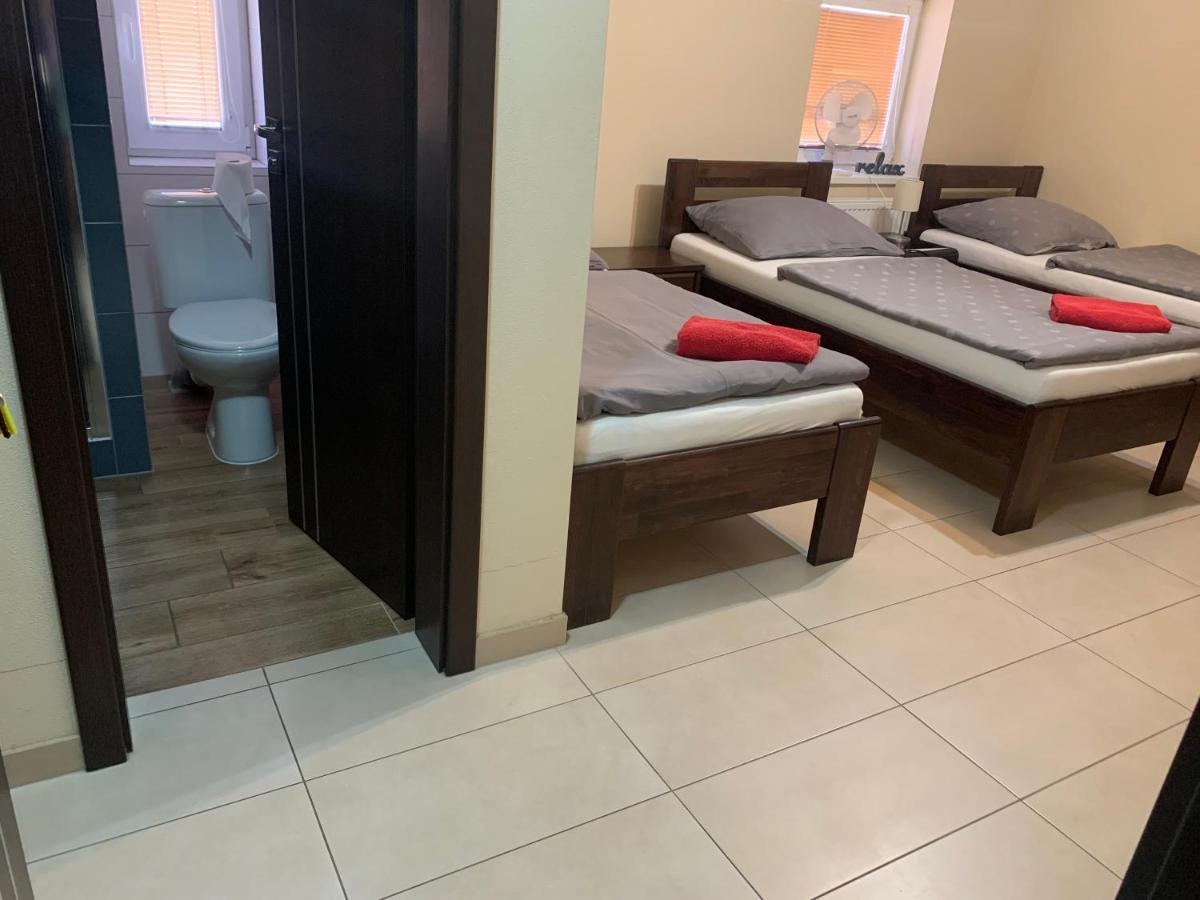 Ludanice Restauracia-Penzion Altana מראה חיצוני תמונה